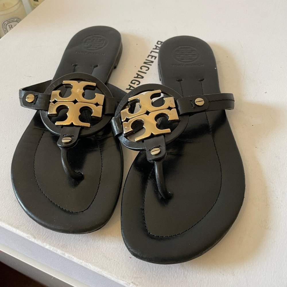 AUTHENTIC TORY BURCH SLIPPERS 8